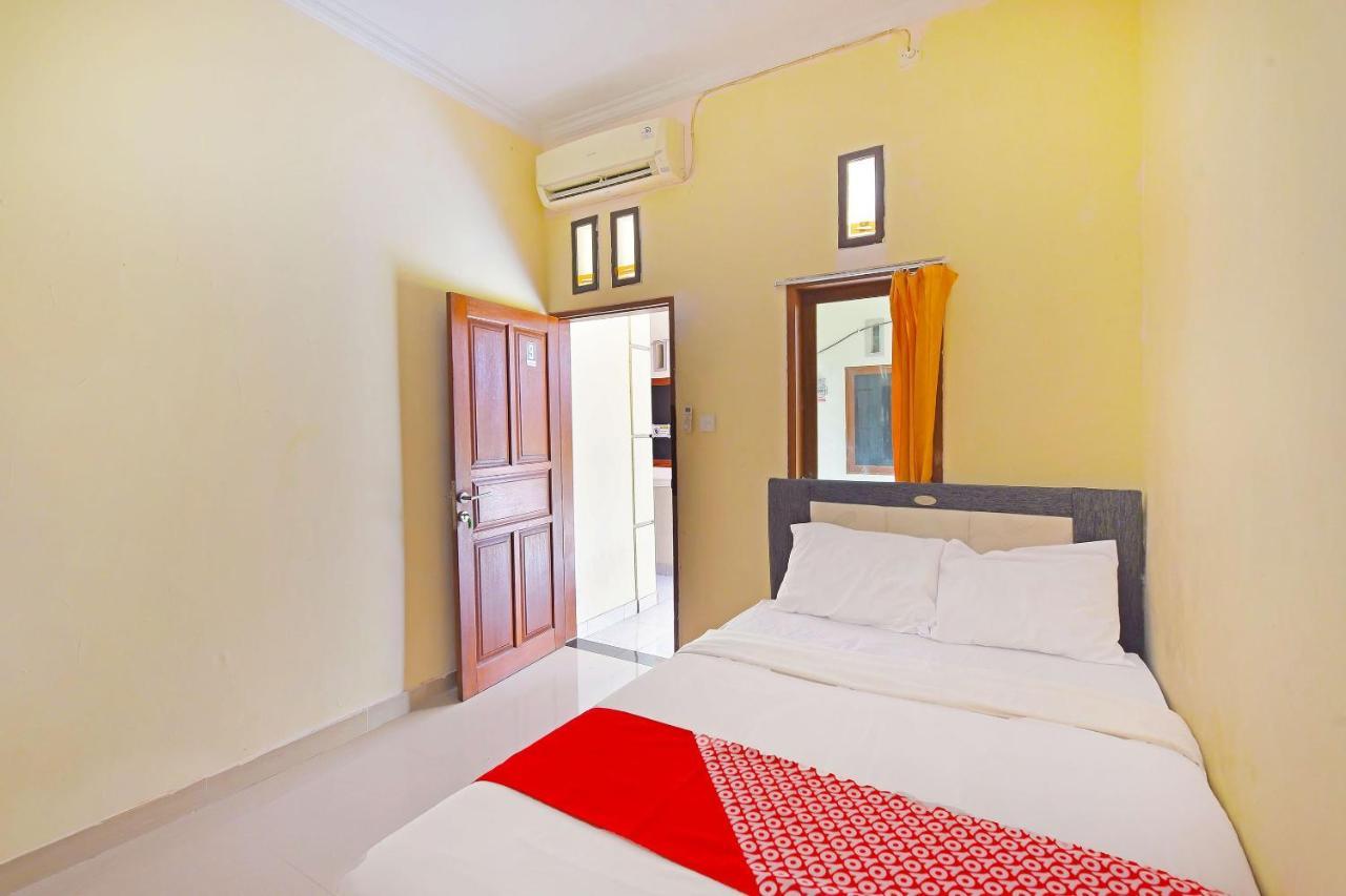 דנפסאר Oyo 91445 Sandat Guest House מראה חיצוני תמונה